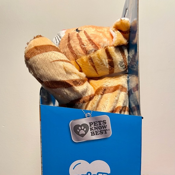 HuggieKitty Soothing Purring Cat Stuffie - Picture 2 of 5